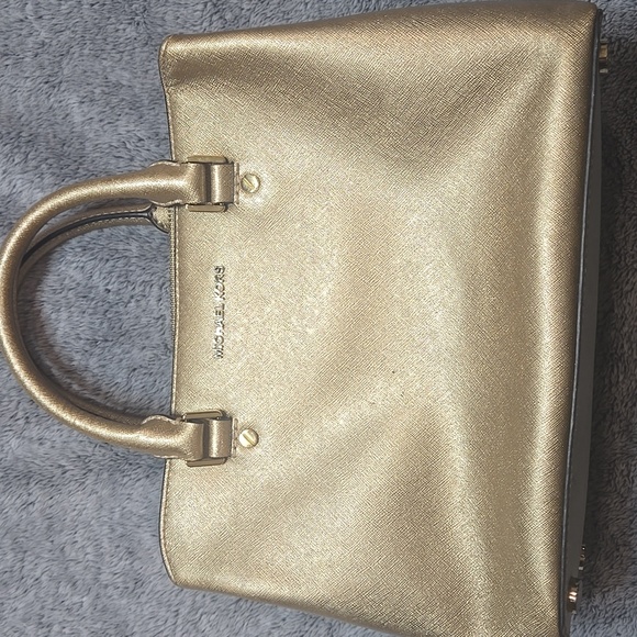 Michael Kors Savannah  Satchel - Picture 1 of 10